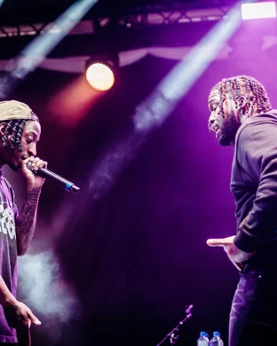 Machine Gun Kelly & Julia Wolf