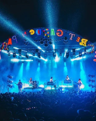 Live concert by Ky Uc