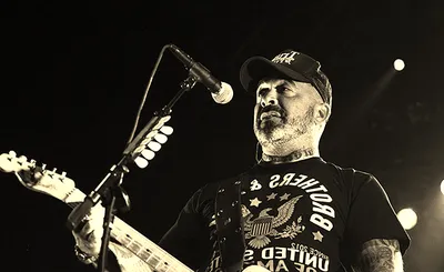 Aaron Lewis and The Stateliners