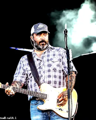 Aaron Lewis