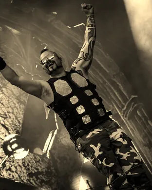 Sabaton, Pop Evil & Wings of Steel